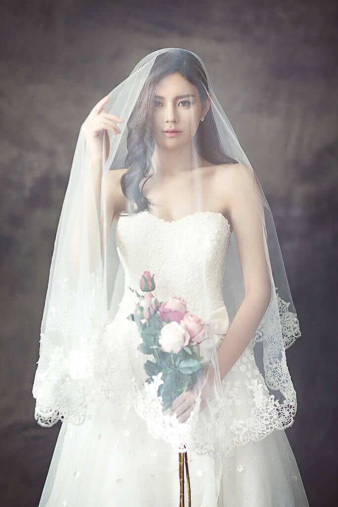 woman-flower-fashion-clothing-wedding-dress-bride-596431-pxhere.com (1)